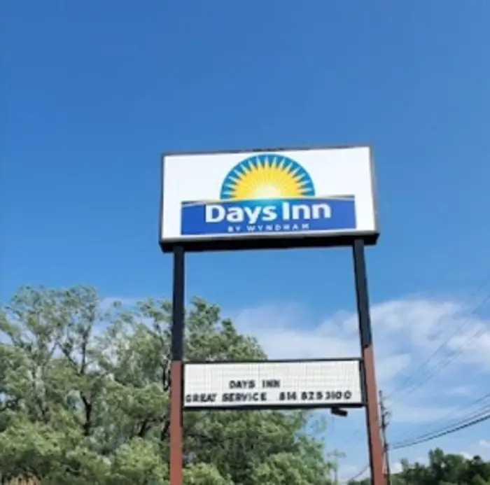 Days Inn by Wyndham Erie, Erie, PA, USA